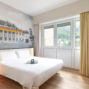 hotellátogatás