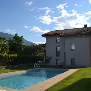  Apartment Lido 3 Pool, 30m From The Lake, Pet Friendly Italy